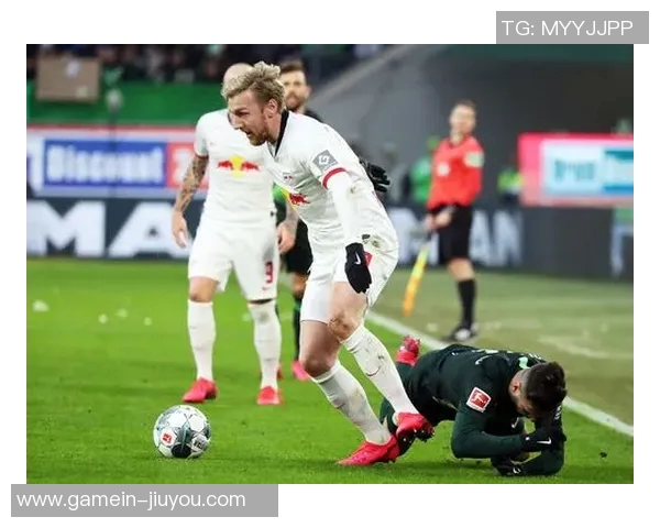 欧冠激战波尔图与莱比锡战平争议判罚引发全场热议