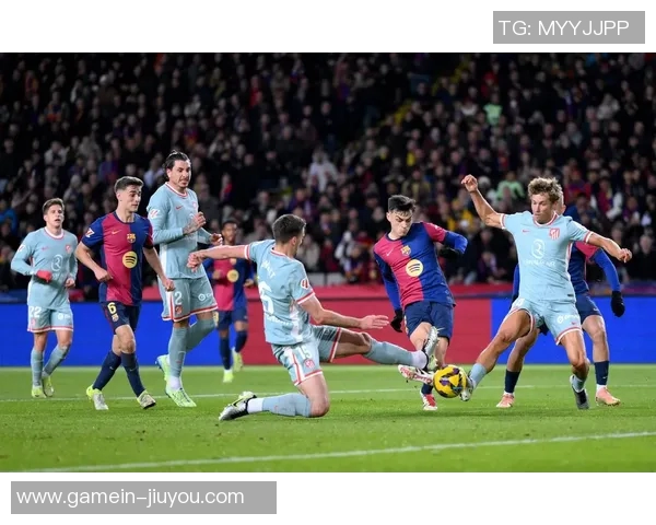 国王杯激战巴萨逆转马竞全场沸腾转会传闻再起