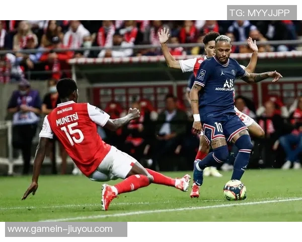 英超激战AC米兰逆转巴黎圣日耳曼神奇扑救点燃全场热情 英超激战AC米兰逆转巴黎圣日耳曼神奇扑救点燃全场热情