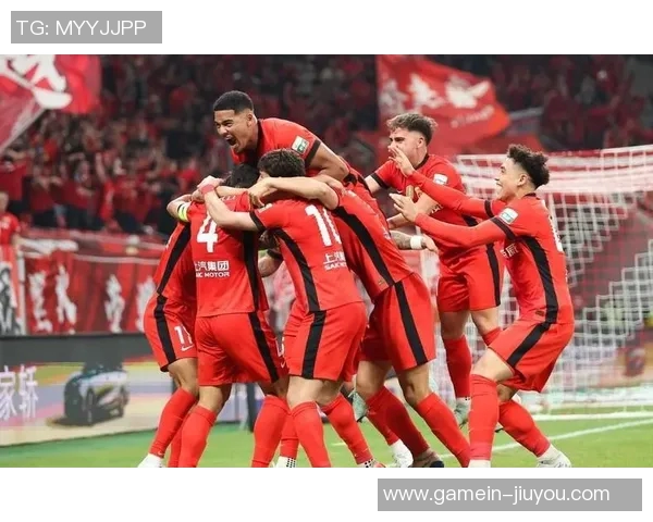 中超赛场惊现冷门莱比锡与尤文图斯战成平局乌龙球引发全场热议